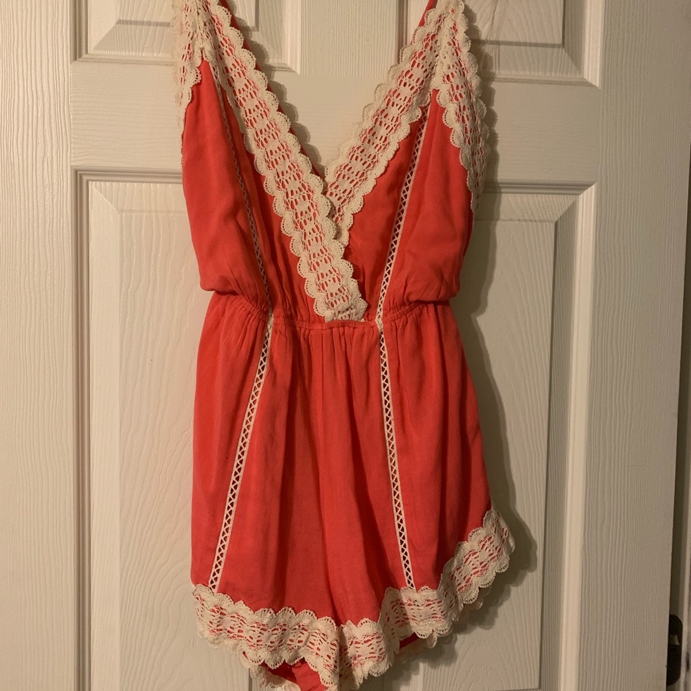 Adorable coral jumper